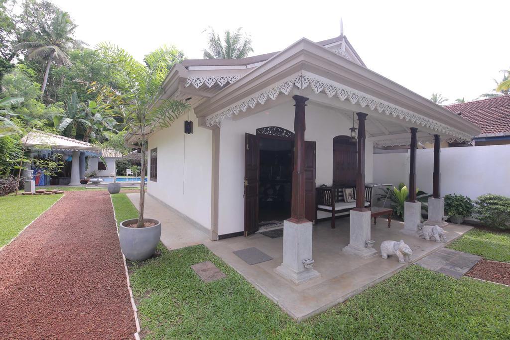 Villa Lotus 히카두와 외부 사진